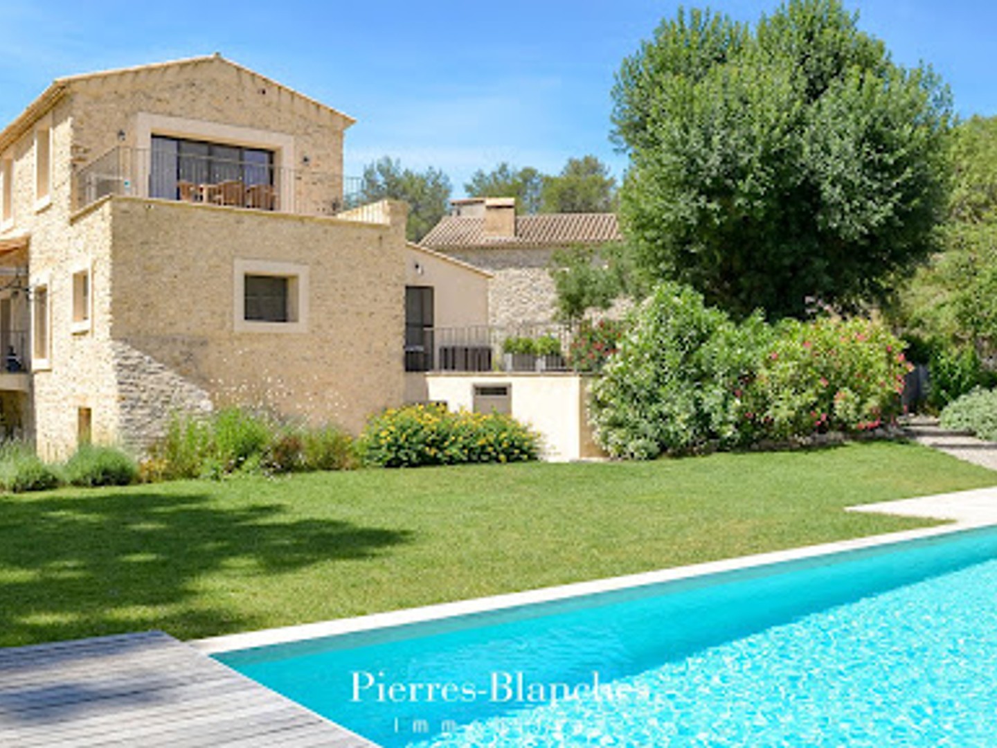 Mas provençal 9 pièces 350 m²