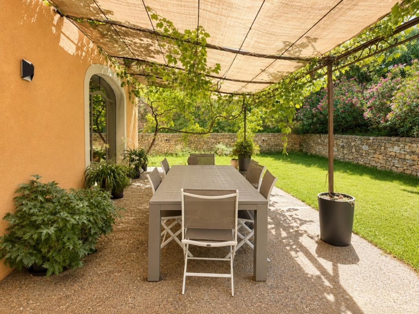 Maison à vendre - 6 pièces - 200m2 - Le Tholonet (13100)