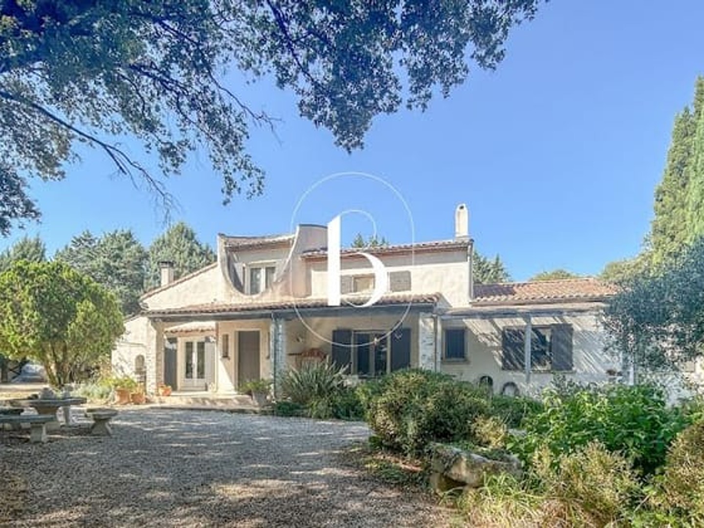 Maison à vendre - 8 pièces - 188m2 - Uzès (30700)