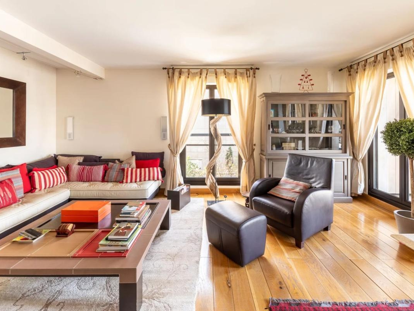 Appartement à vendre - 5 pièces - 111m2 - Levallois-Perret (92300)