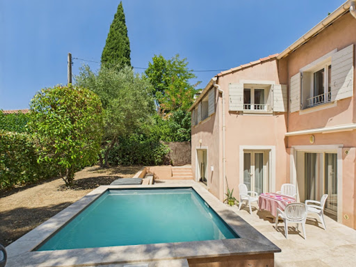 Maison à vendre - 5 pièces - 148m2 - Aix-En-Provence (13100)