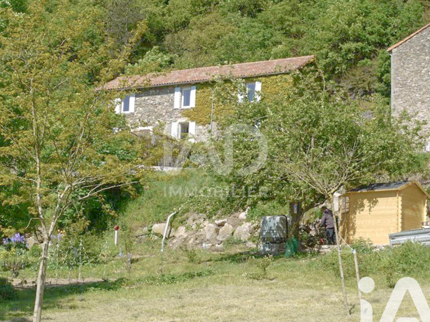 Maison à vendre - 13 pièces - 400m2 - Brusque (12360)