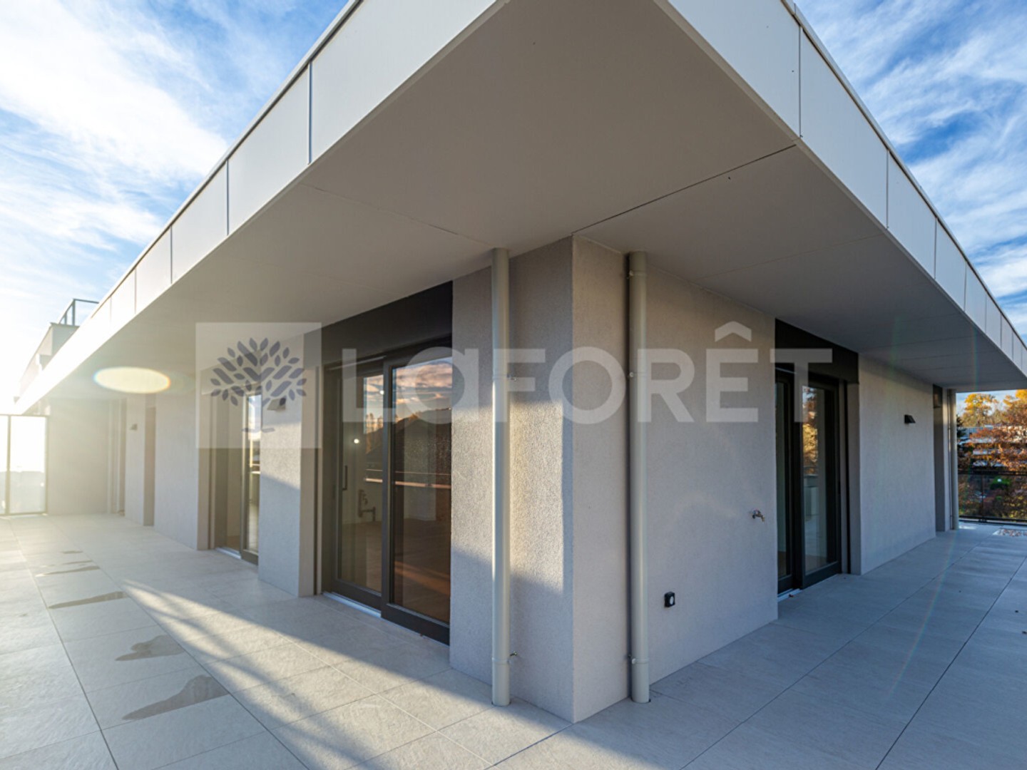 ANNECY-LE-VIEUX - APPARTEMENT NEUF T5 EN ATTIQUE de 109,85m2 - TERRASSE DE 90.24m2 - CAVE, GARAGES ET PLACE POSSIBLES