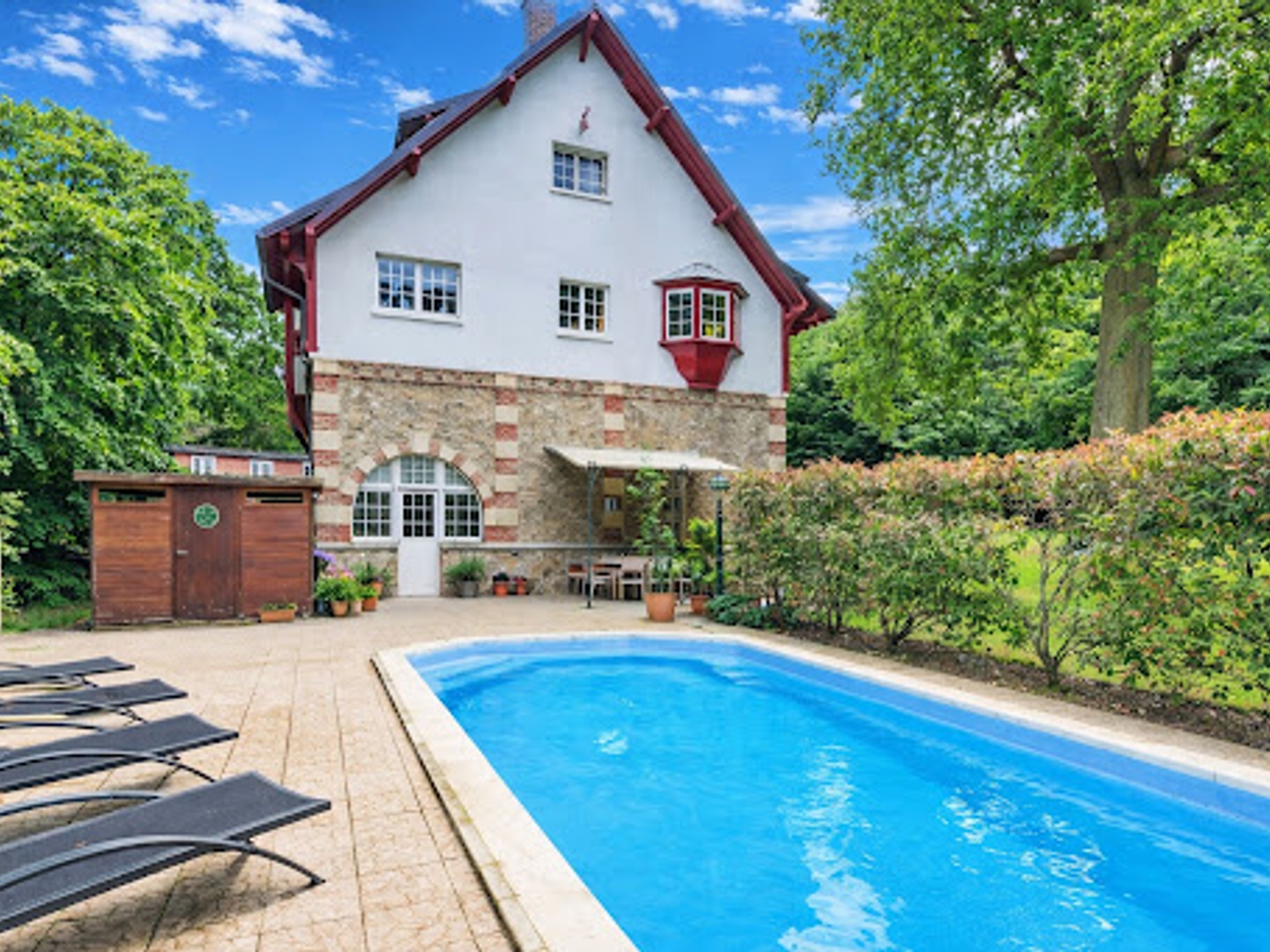 Maison à vendre - 11 pièces - 412m2 - Montévrain (77144)