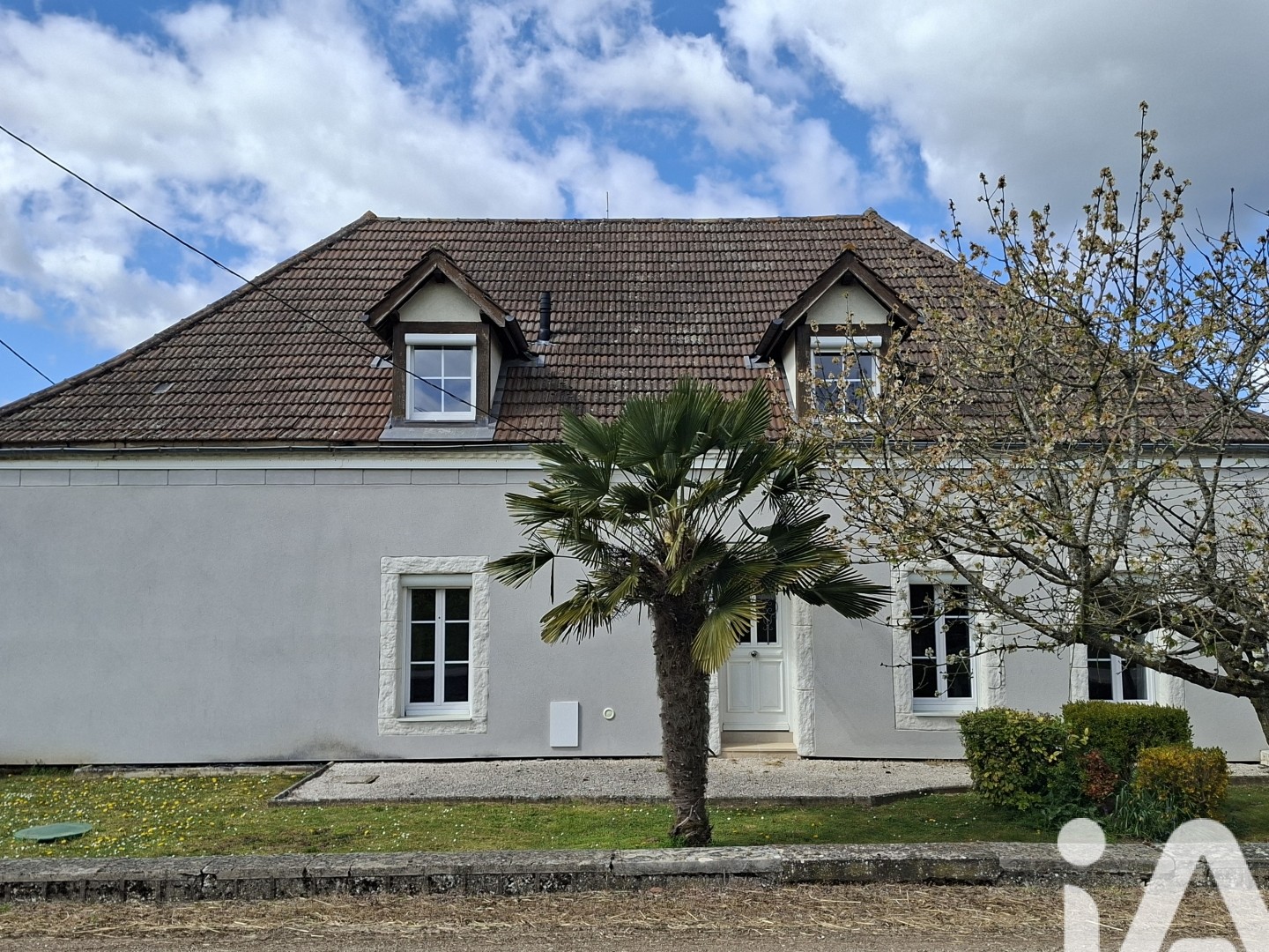 Maison à vendre - 6 pièces - 168m2 - Saunières (71350)