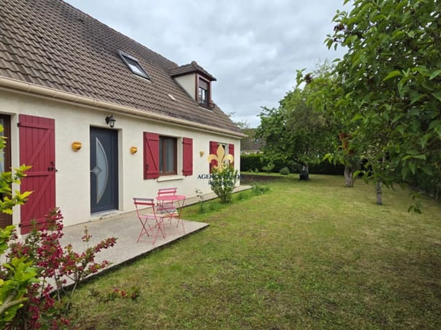 Maison à vendre - 8 pièces - 163m2 - Chantilly (60500)