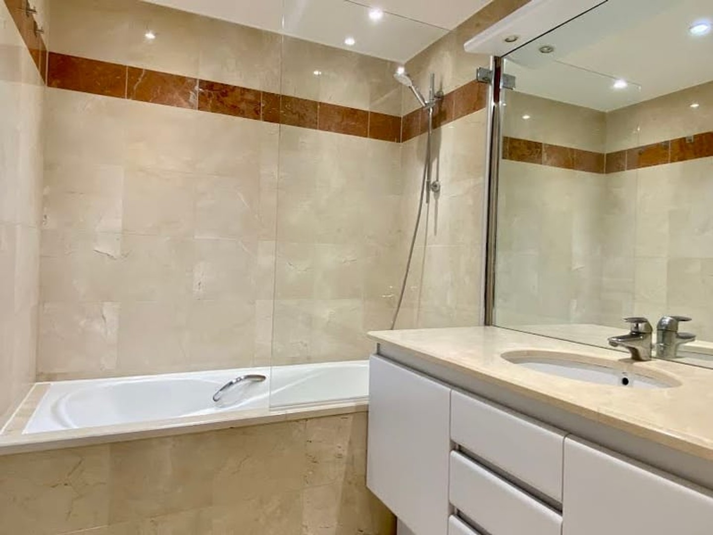 Appartement à vendre - 2 pièces - 50m2 - Paris 7e (75007)