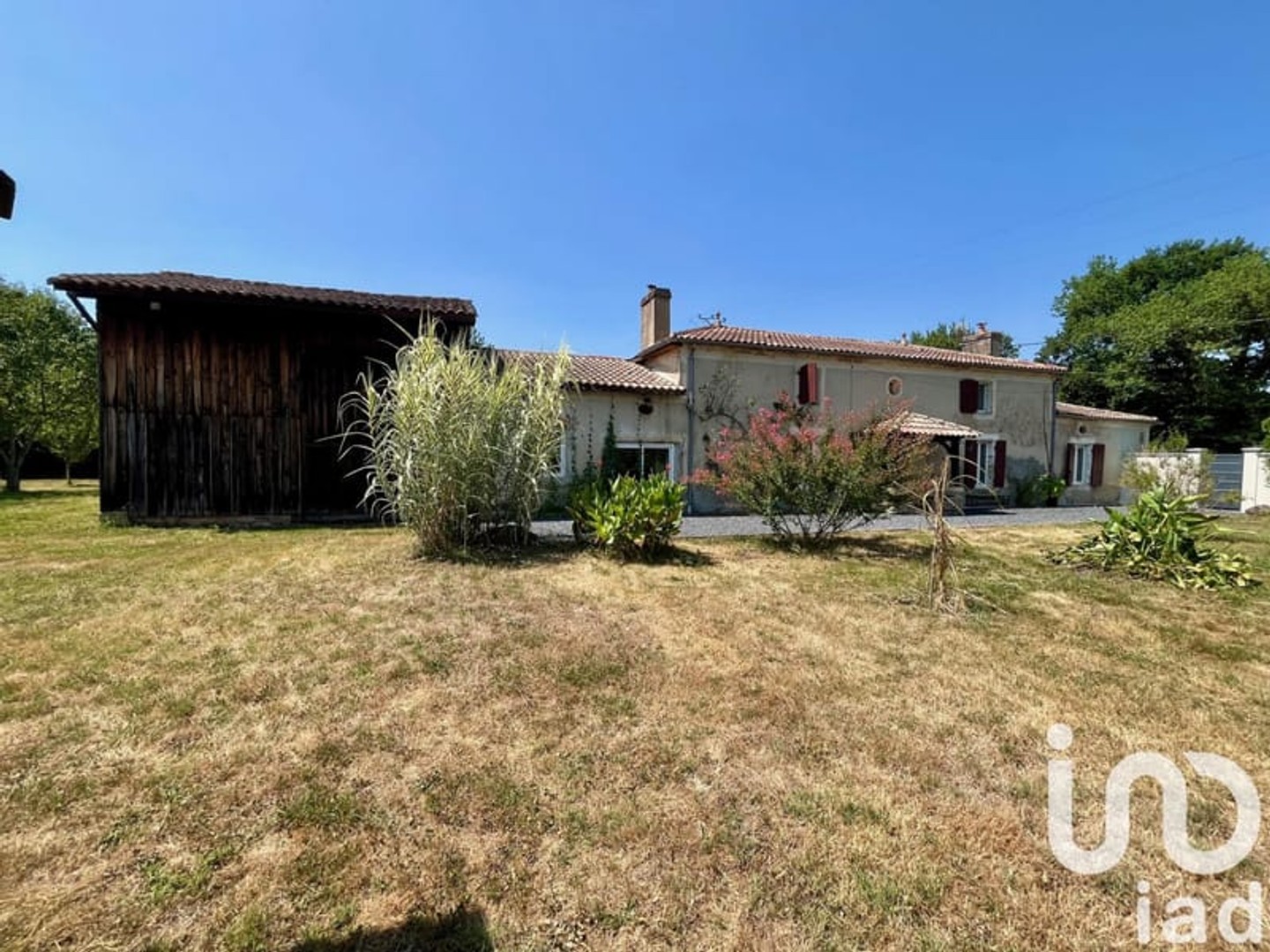 Maison à vendre - 8 pièces - 180m2 - Le Nizan (33430)