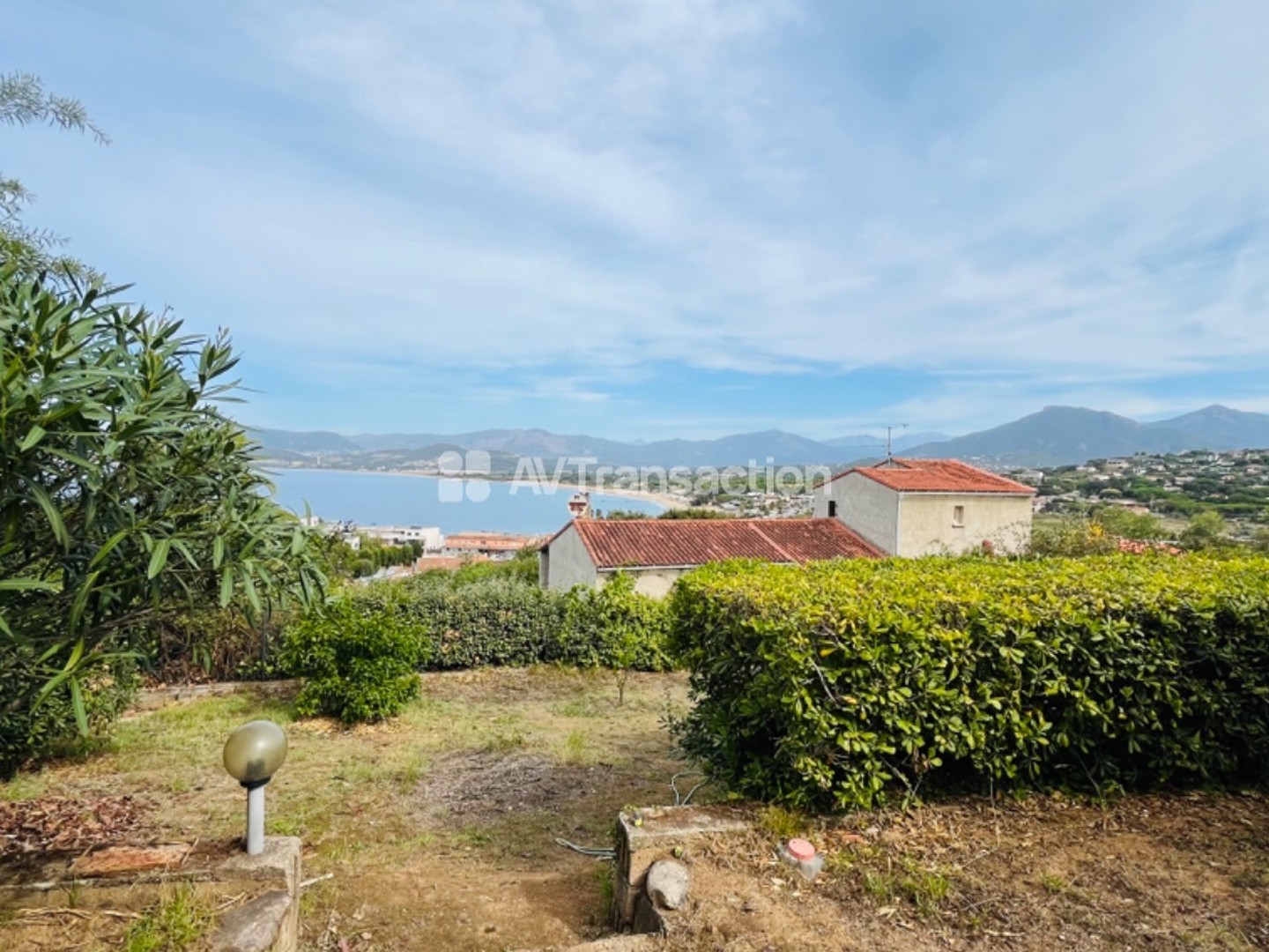 Maison à vendre - 7 pièces - 247m2 - Porticcio (20166)