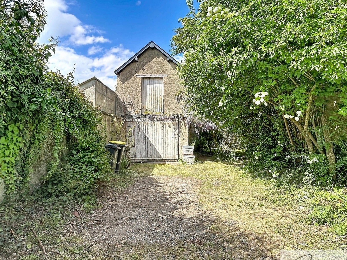 Maison à vendre - 7 pièces - 158m2 - Montval-Sur-Loir (72500)