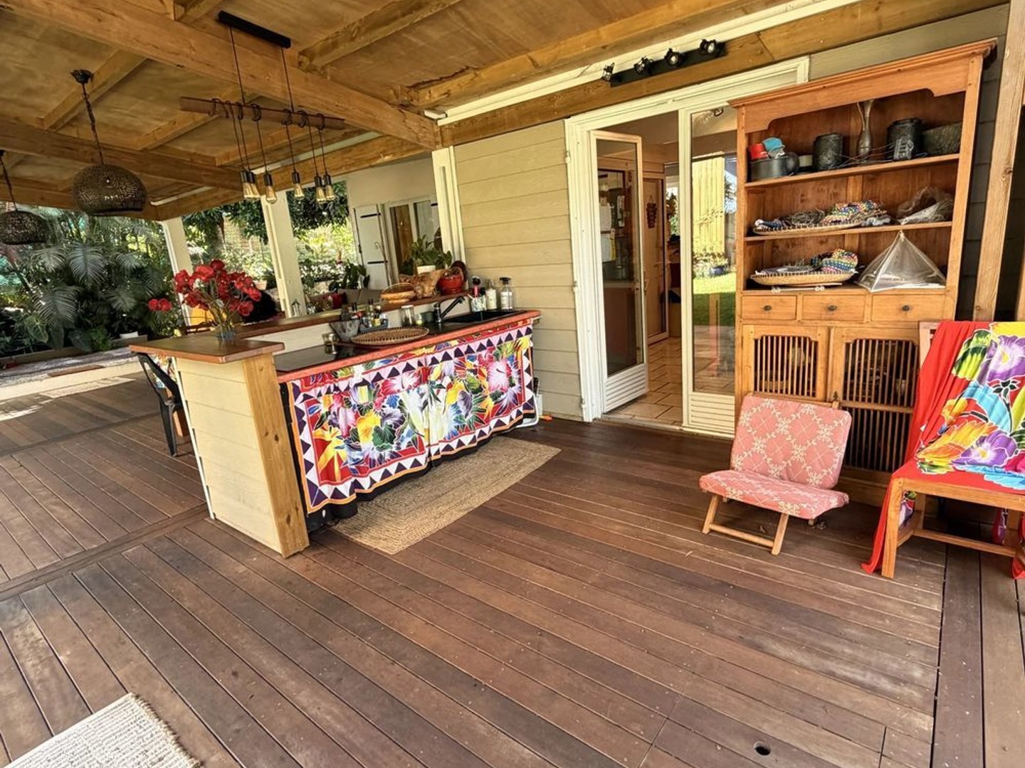 Immeuble à vendre - 10 pièces - 412m2 - Le Tampon (97430)