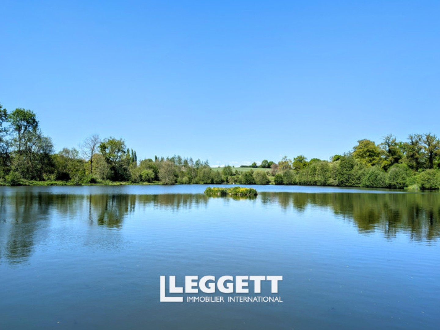 Maison à vendre - 50000m2 - Meilhac (87800)