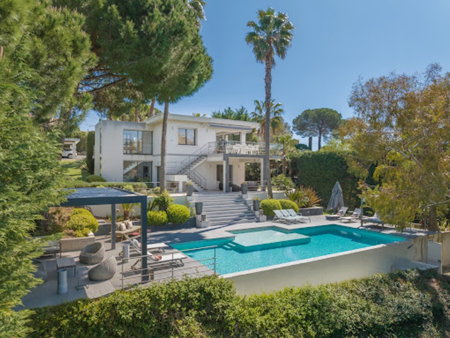 Maison à vendre - 5 pièces - 265m2 - Cannes (06400)