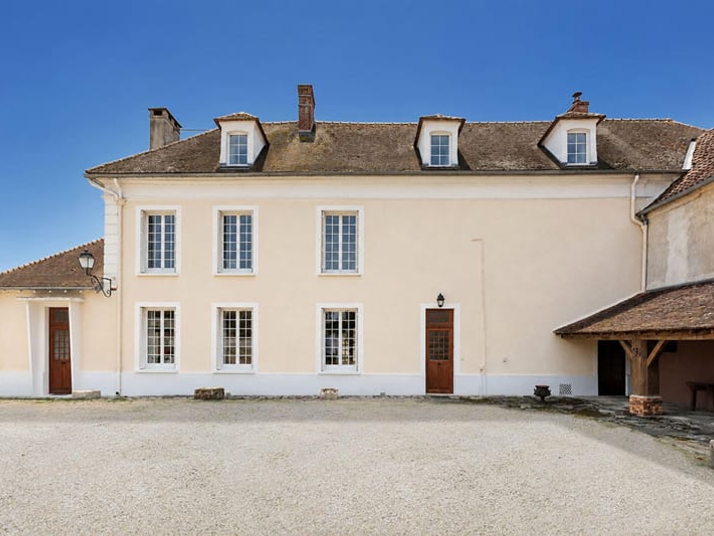 Maison à vendre - 8 pièces - 246m2 - Poincy (77470)