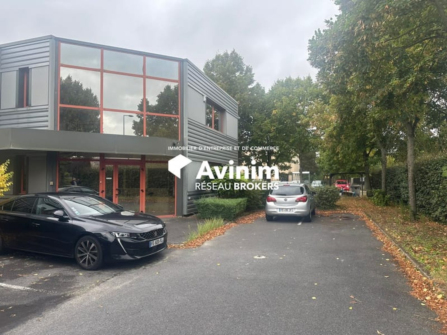 Immeuble industriel 2280 m²