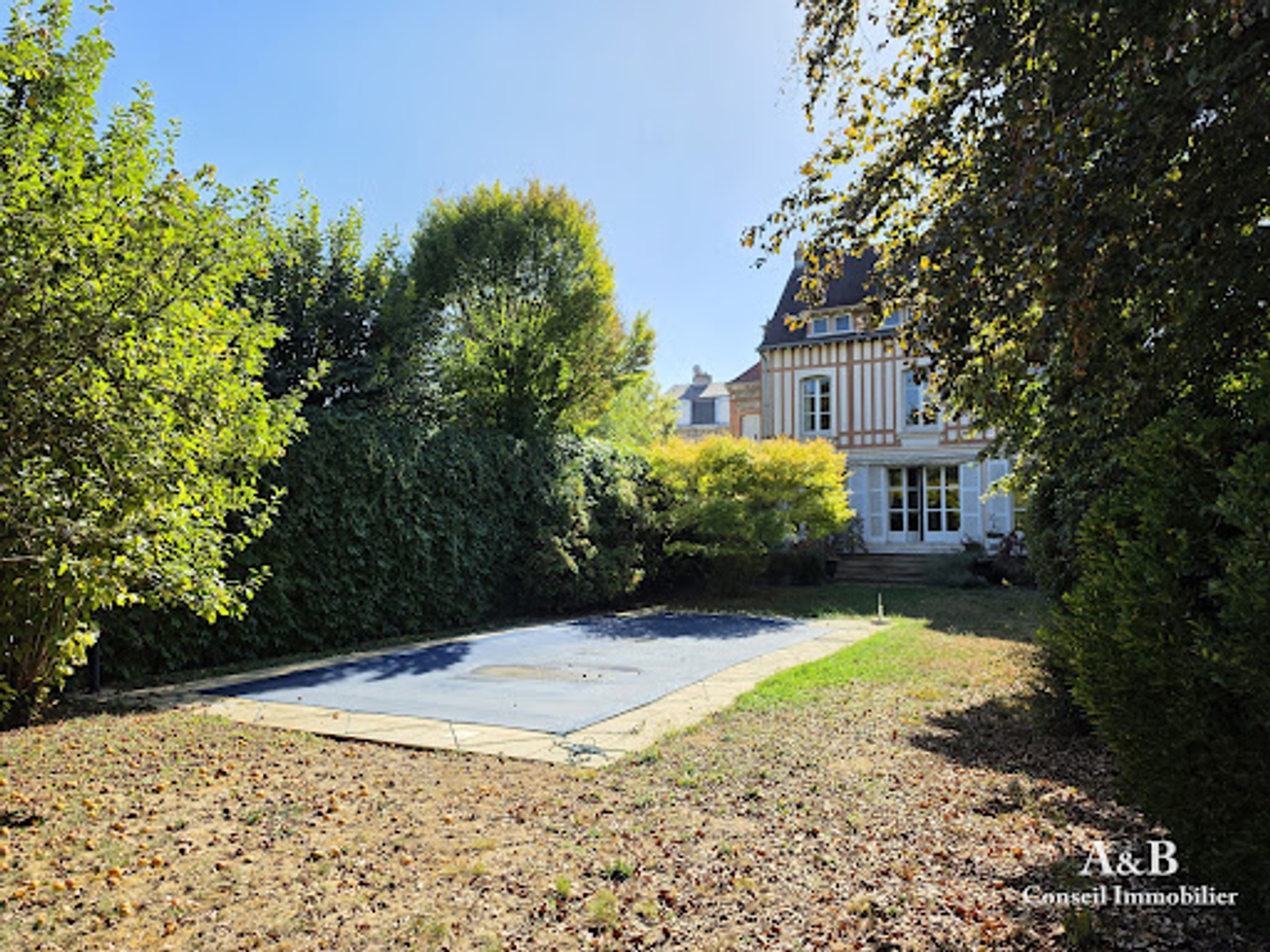 Maison à vendre - 10 pièces - 270m2 - Troyes (10000)
