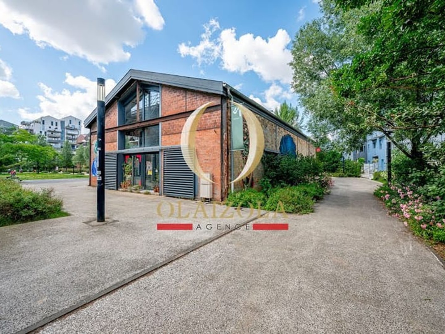 Autre 250 m²