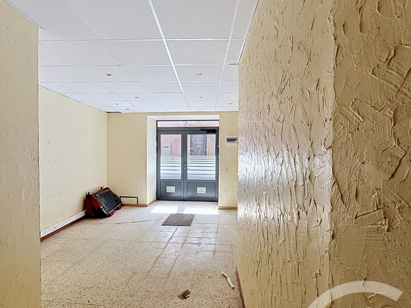 Maison à vendre - 5 pièces - 100m2 - Pourcieux (83470)