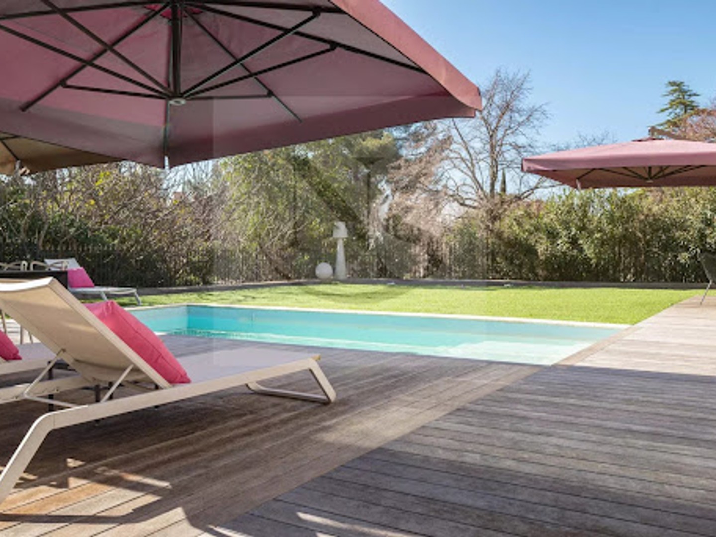 Maison à vendre - 7 pièces - 180m2 - Aix-En-Provence (13100)