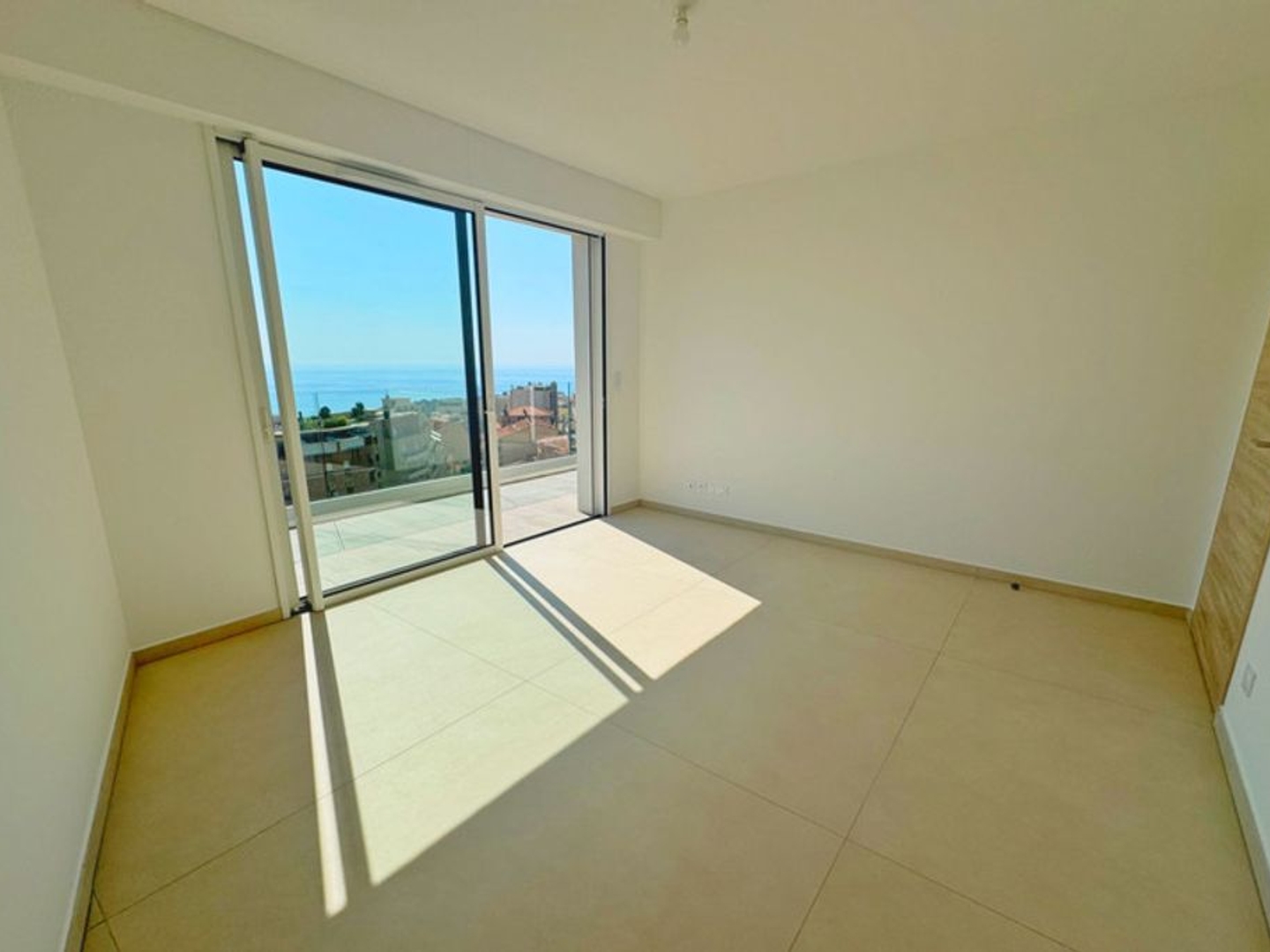 Appartement à vendre - 134m2 - Beausoleil (06240)