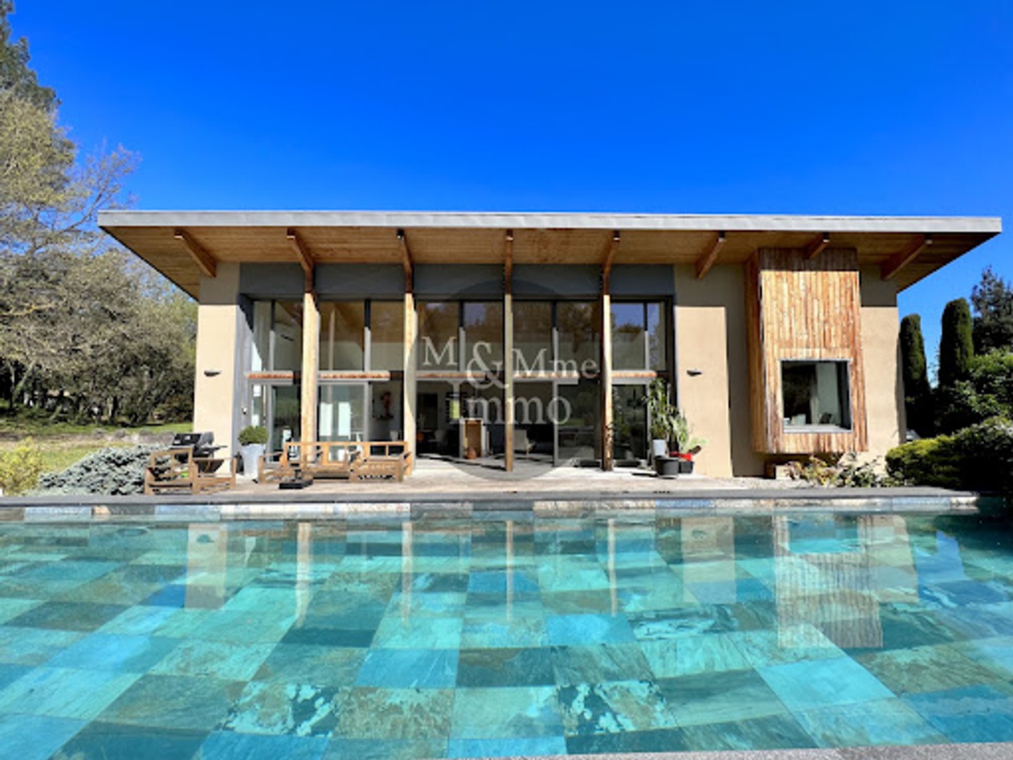 Maison à vendre - 5 pièces - 145m2 - Meyrargues (13650)