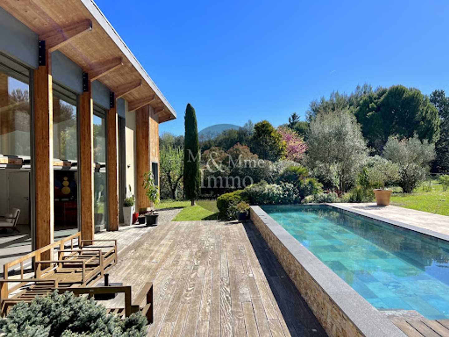 Maison à vendre - 5 pièces - 145m2 - Meyrargues (13650)