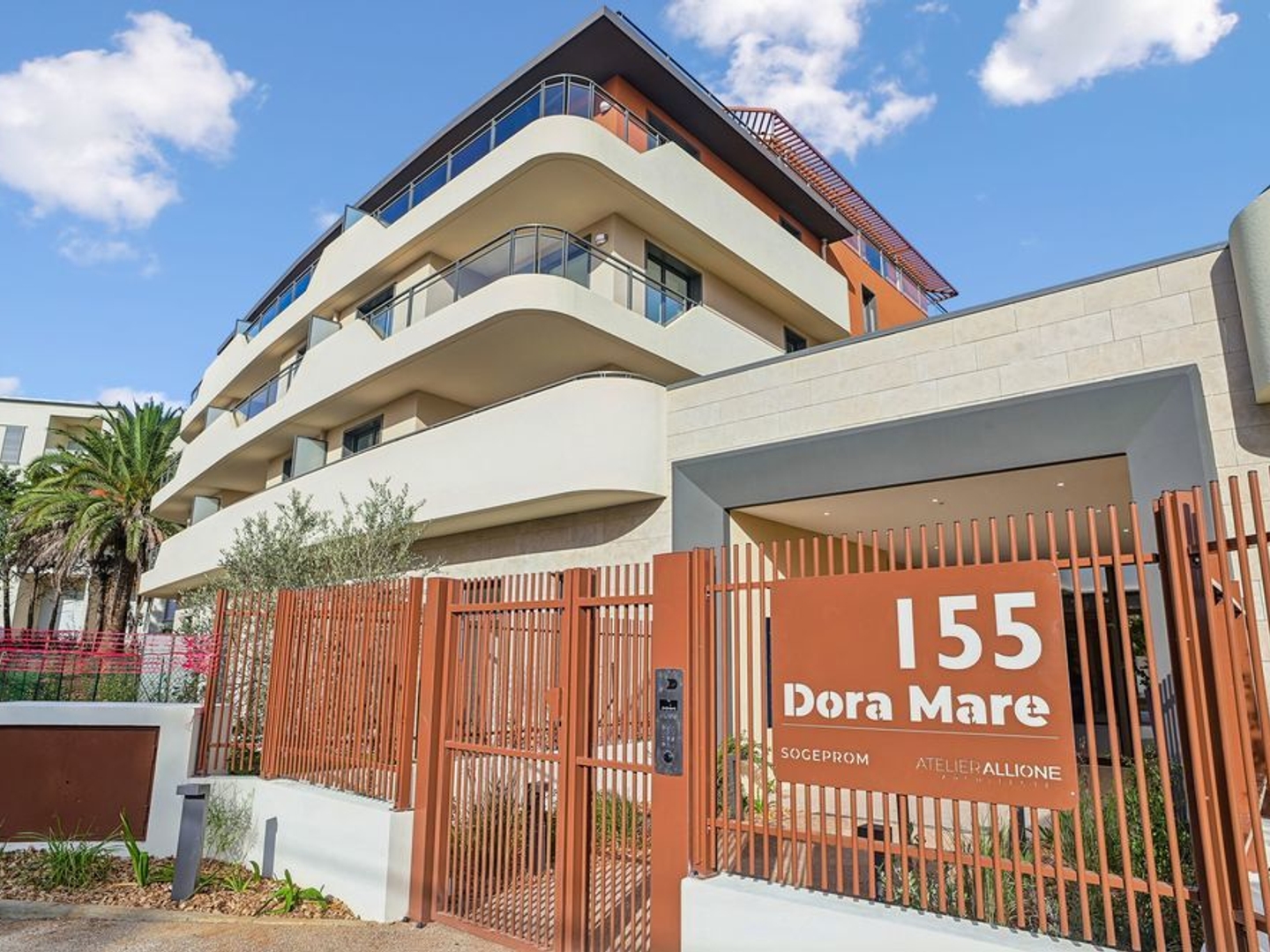 Appartement à vendre - 4 pièces - 117m2 - Antibes (06600)