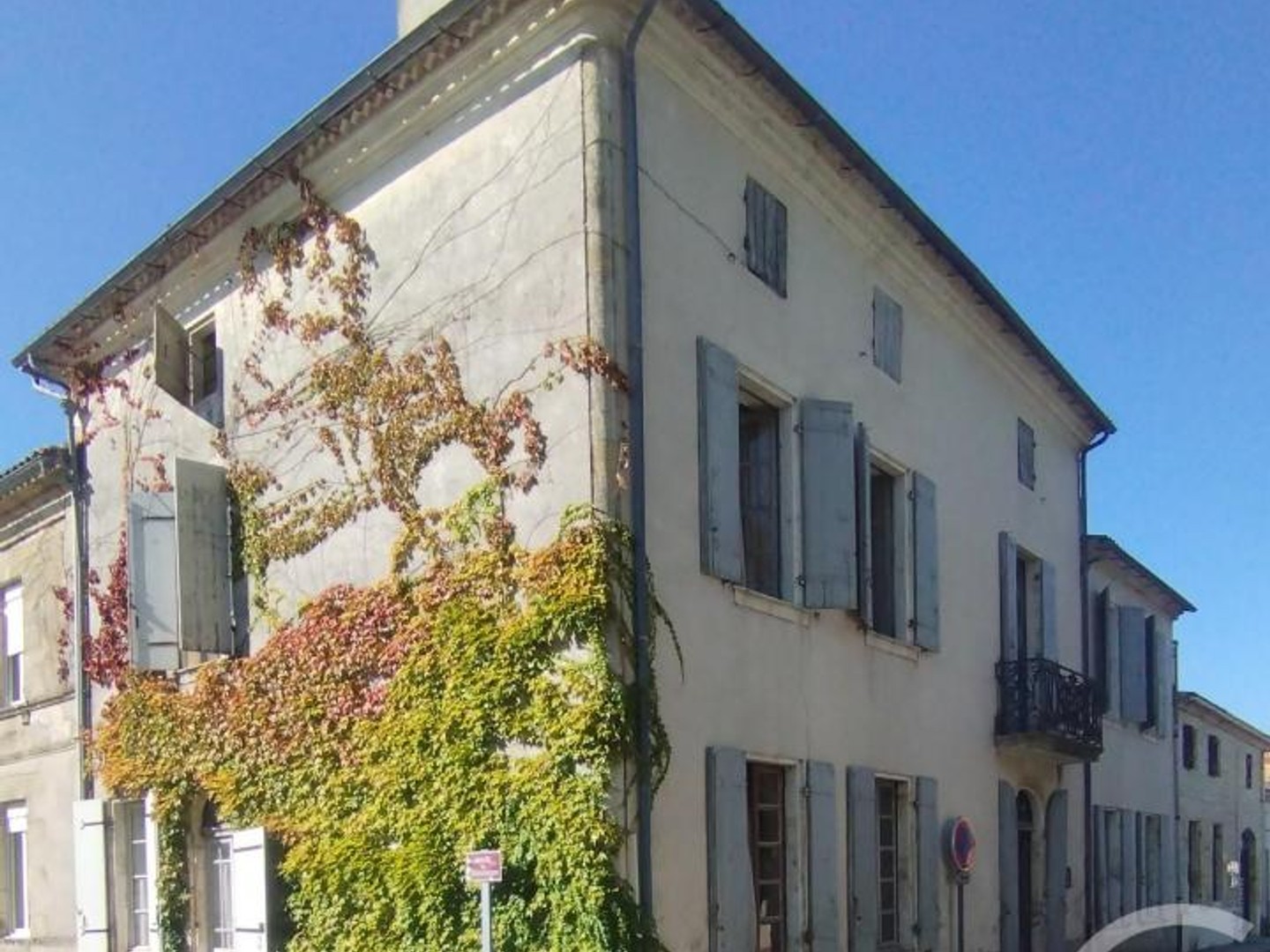 Maison à vendre - 6 pièces - 238m2 - Queyrac (33340)