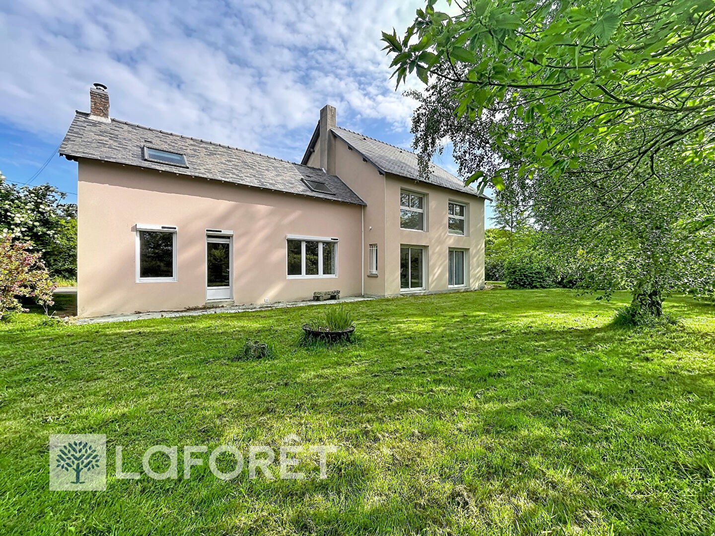 Maison à vendre - 9 pièces - 211m2 - Sucé-Sur-Erdre (44240)