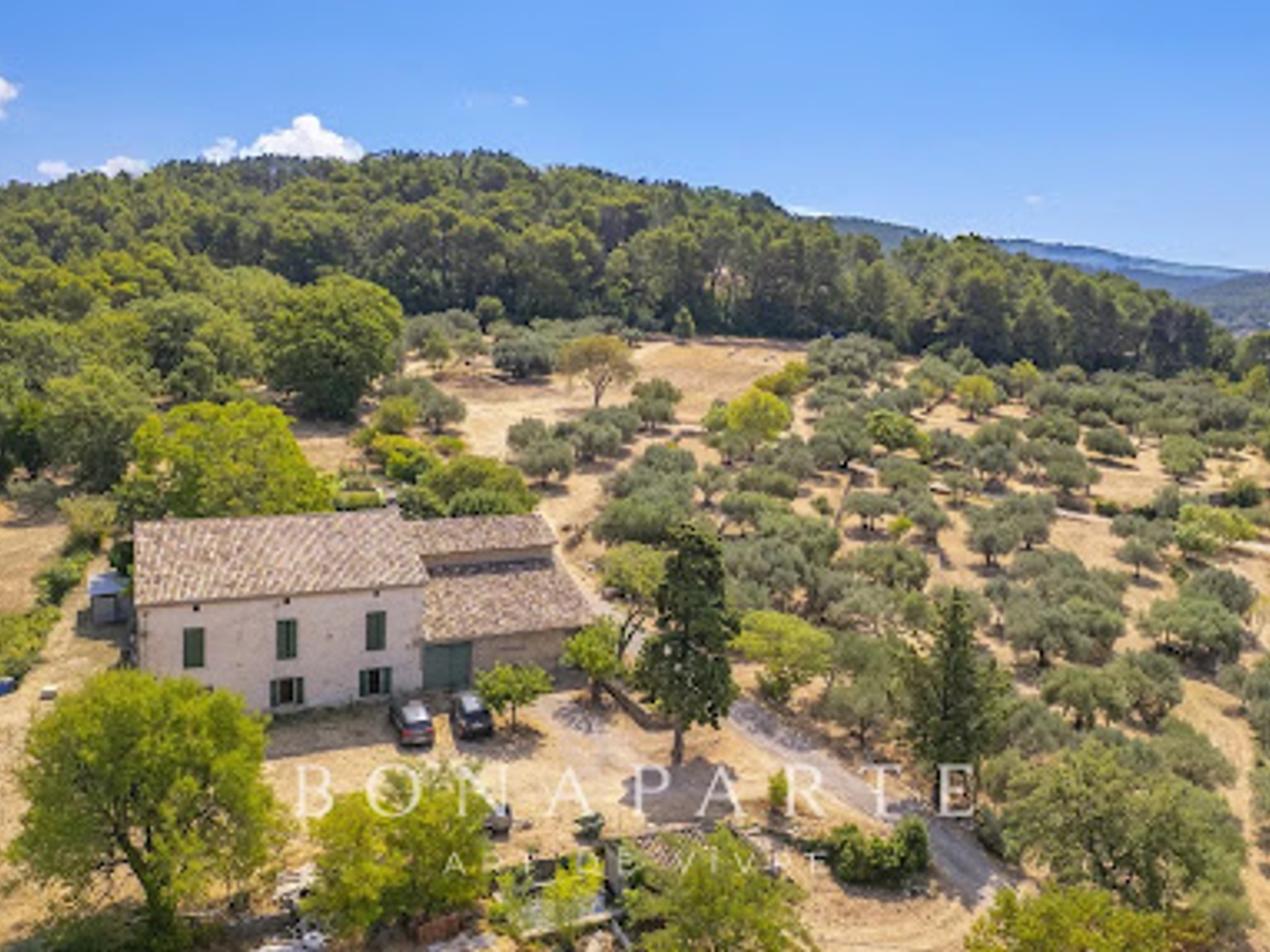 Maison à vendre - 7 pièces - 240m2 - Draguignan (83300)