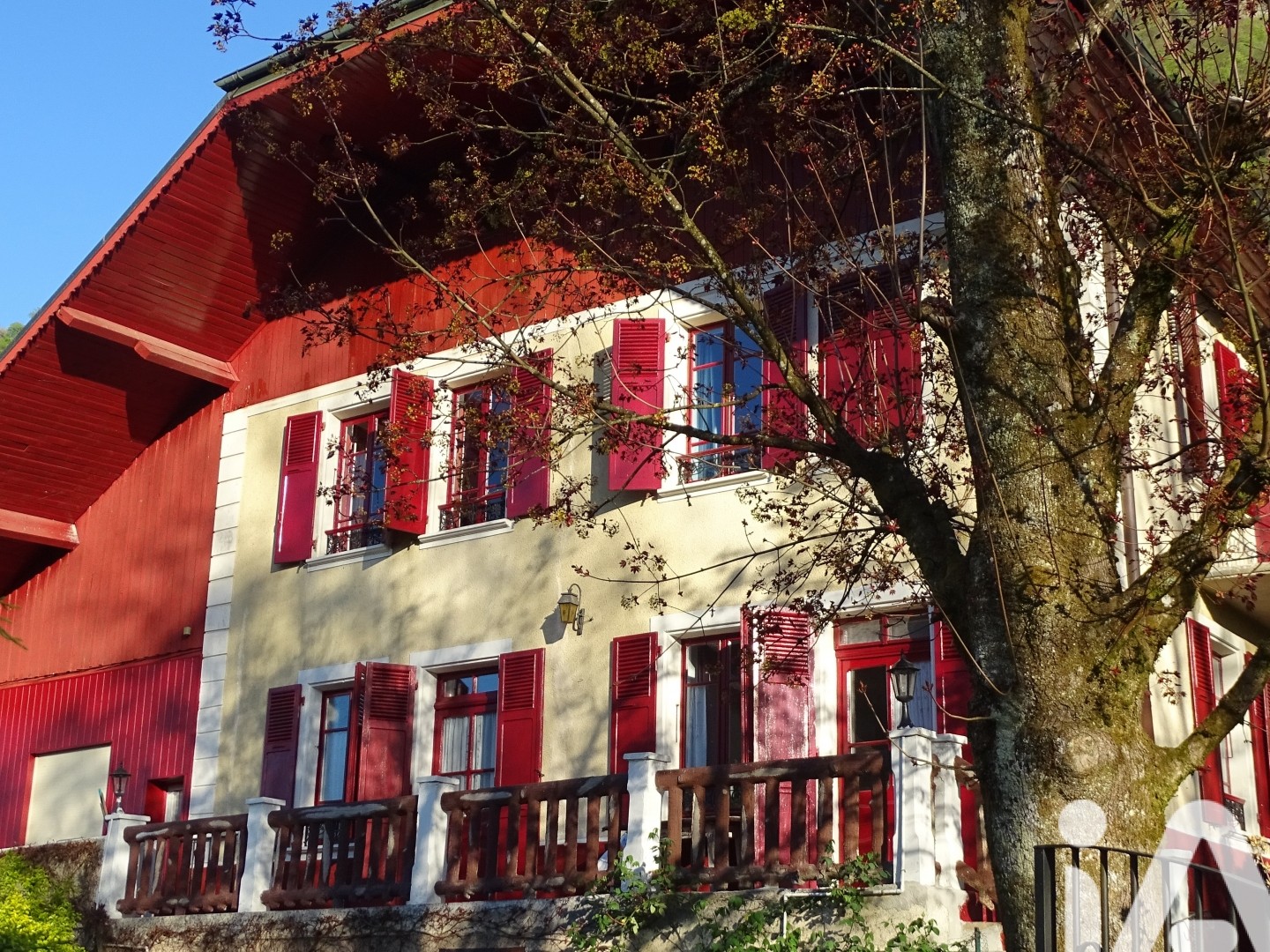 Maison à vendre - 6 pièces - 196m2 - Chamoux-Sur-Gelon (73390)