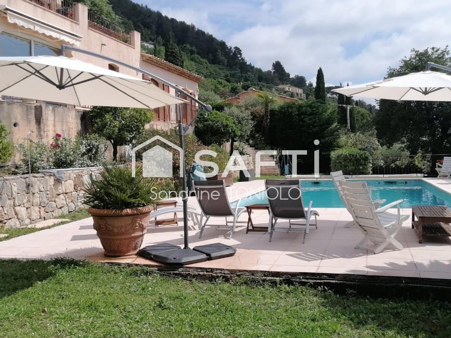 Maison à vendre - 7 pièces - 240m2 - Spéracèdes (06530)