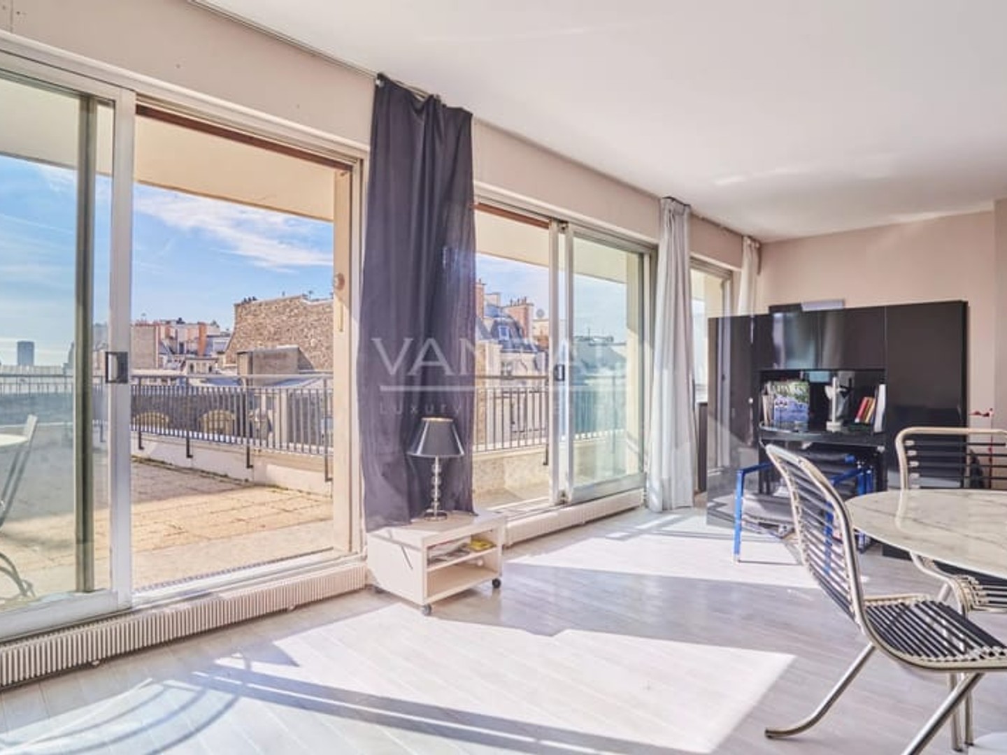 Appartement à vendre - 1 pièce - 44m2 - Paris 16e (75016)