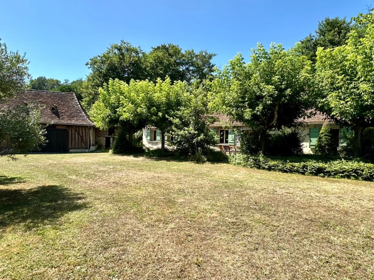 Maison à vendre - 13 pièces - 264m2 - Prigonrieux (24130)