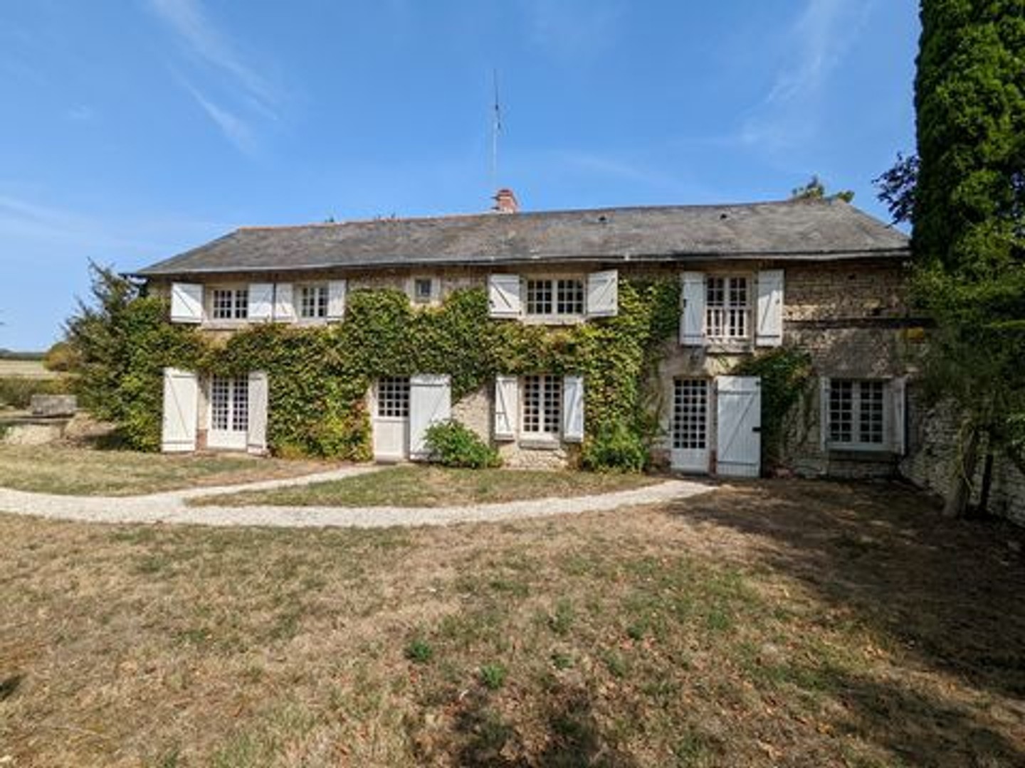 Maison à vendre - 6 pièces - 408m2 - Richelieu (37120)