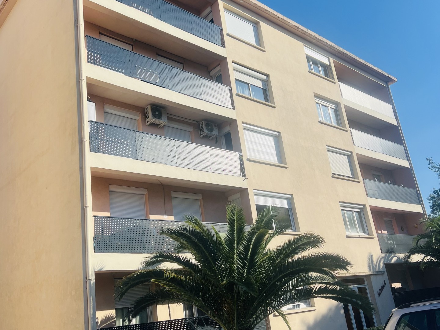 Appartement à vendre - 4 pièces - 78m2 - Lunel (34400)