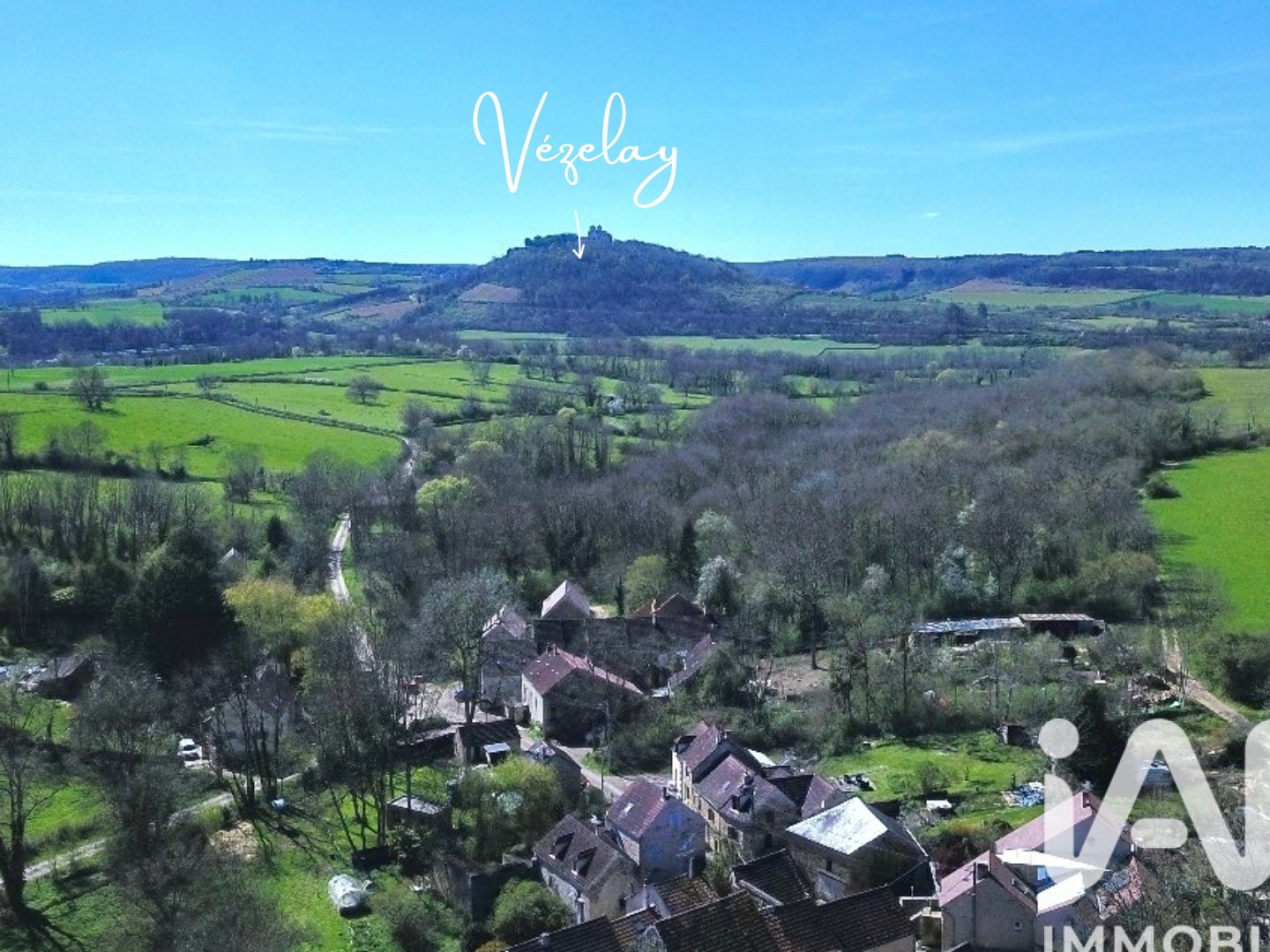 Maison à vendre - 10 pièces - 272m2 - Vézelay (89450)
