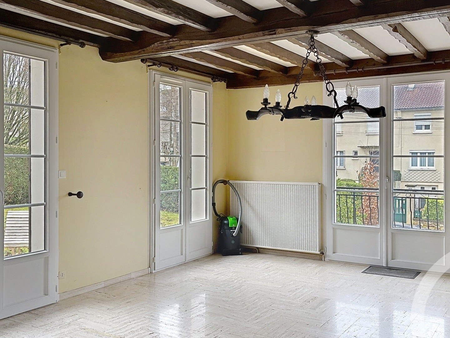 Maison à vendre - 5 pièces - 168m2 - Saint-Martin-D'ab... (51530)