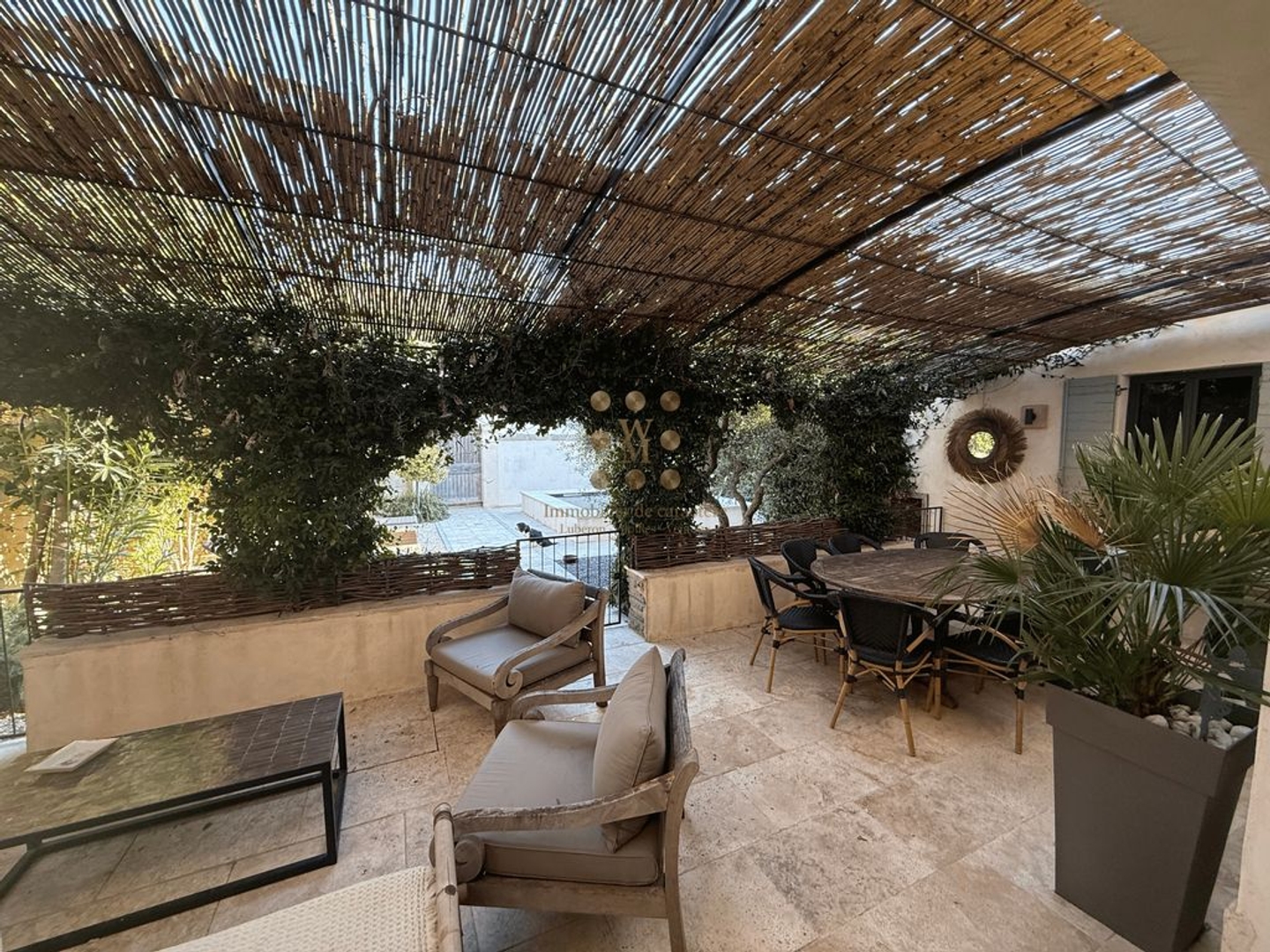 Maison à vendre - 7 pièces - 200m2 - Maillane (13910)
