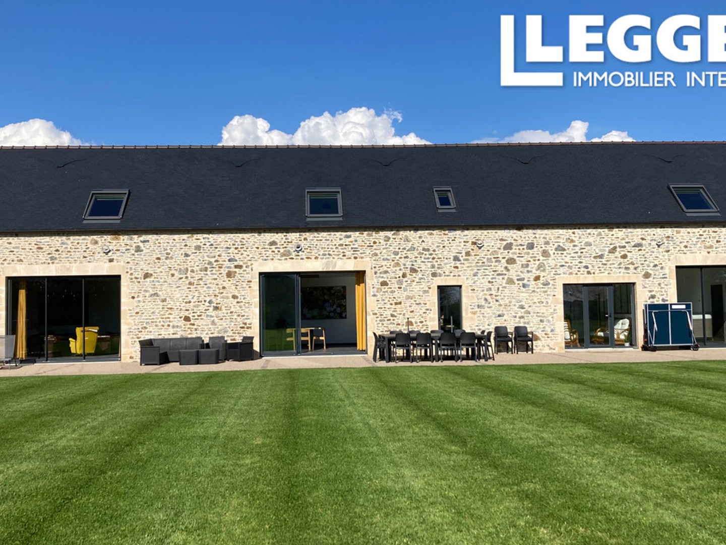 Immeuble à vendre - 36 pièces - 600m2 - Port-Bail-Sur-Mer (50580)