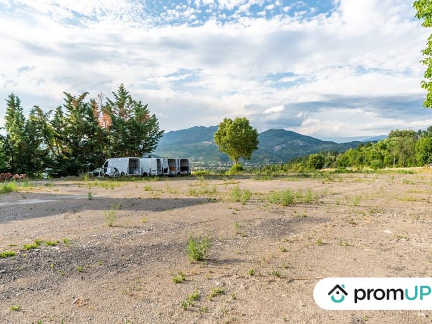 Terrain 6000 m²