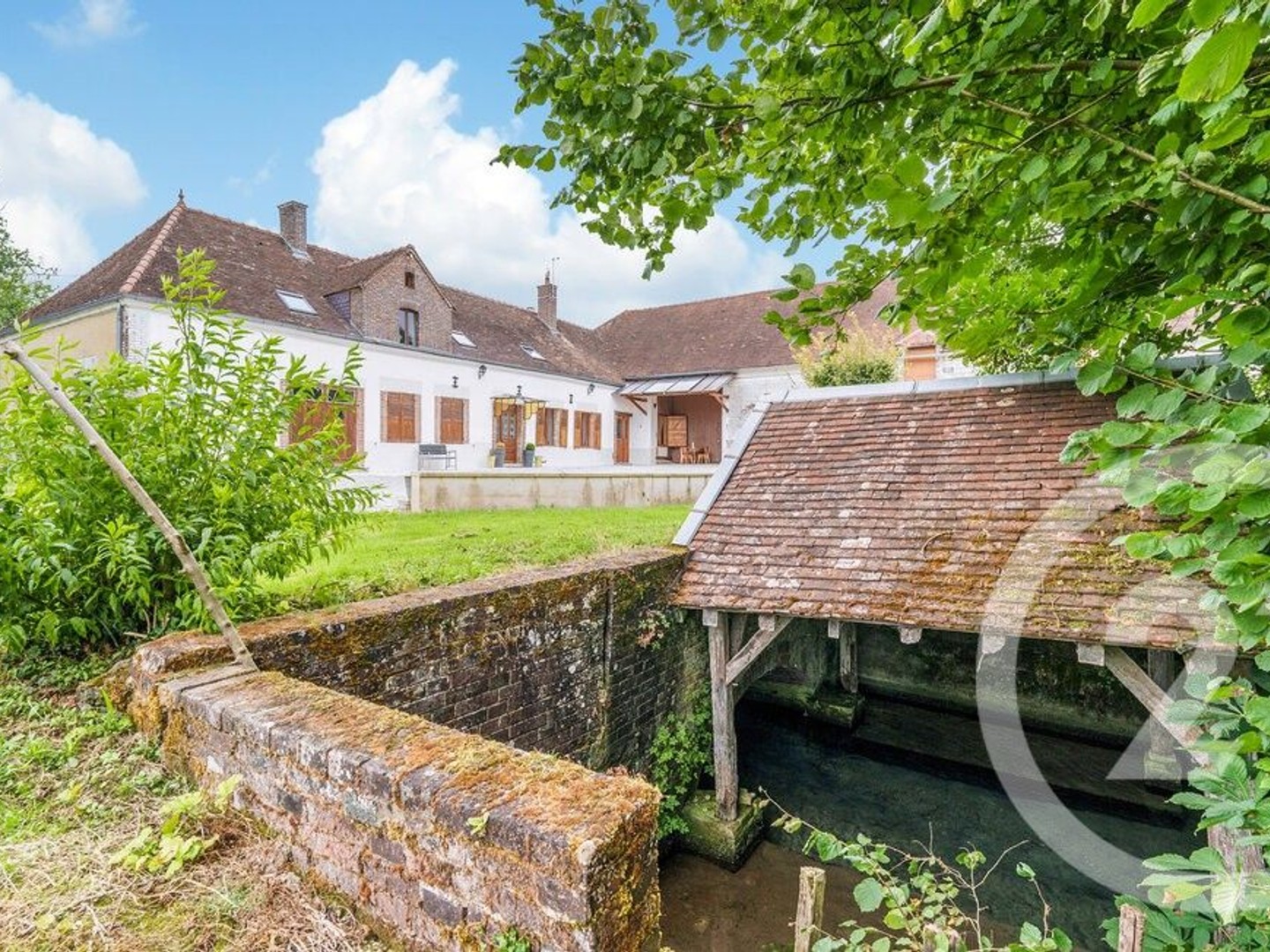 Maison à vendre - 8 pièces - 290m2 - Montigny-Les-Monts (10130)