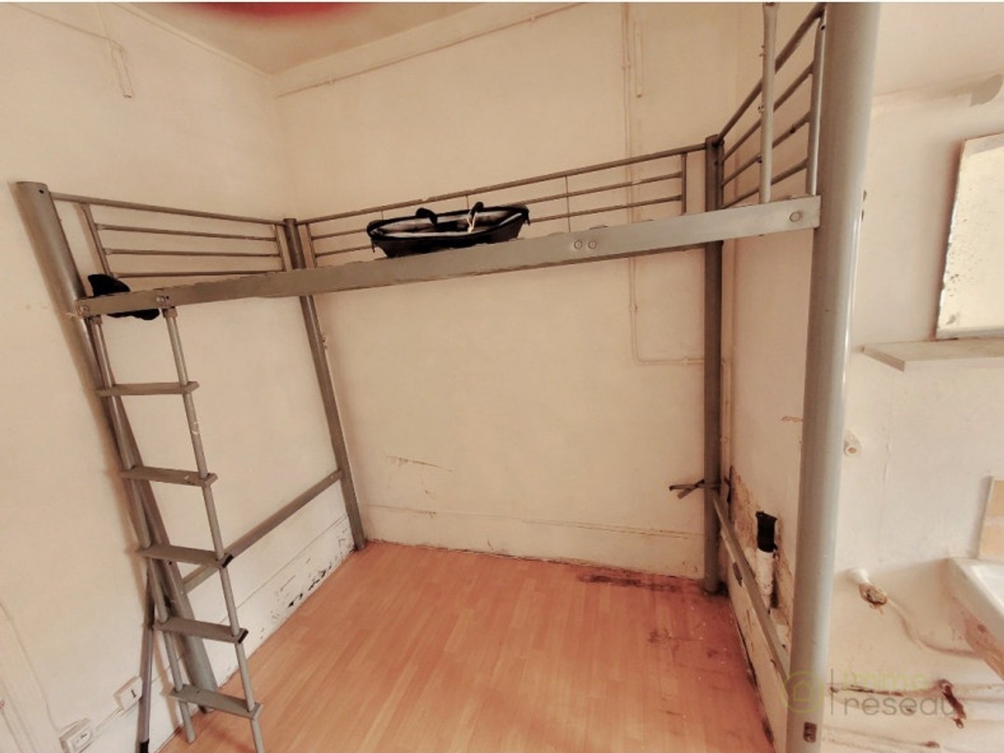 Appartement à vendre - 1 pièce - 7m2 - Paris 17e (75017)