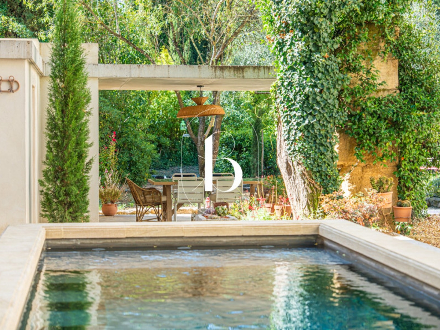 Mas provençal 9 pièces 355 m²