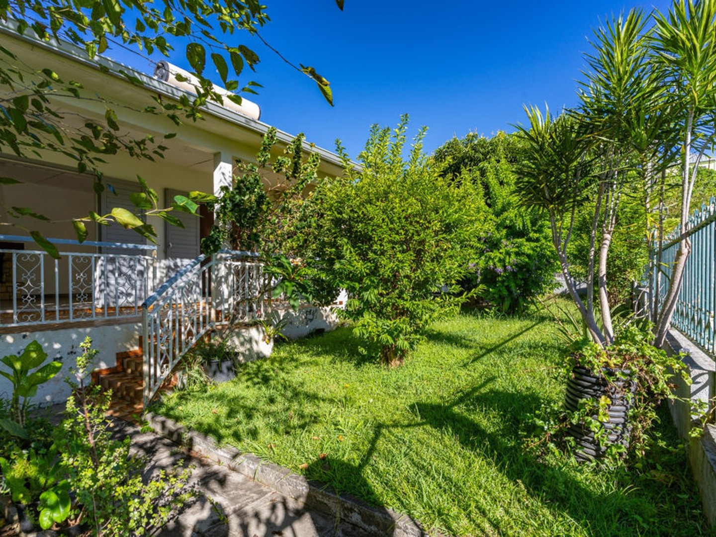 Maison à vendre - 8 pièces - 230m2 - Le Tampon (97430)