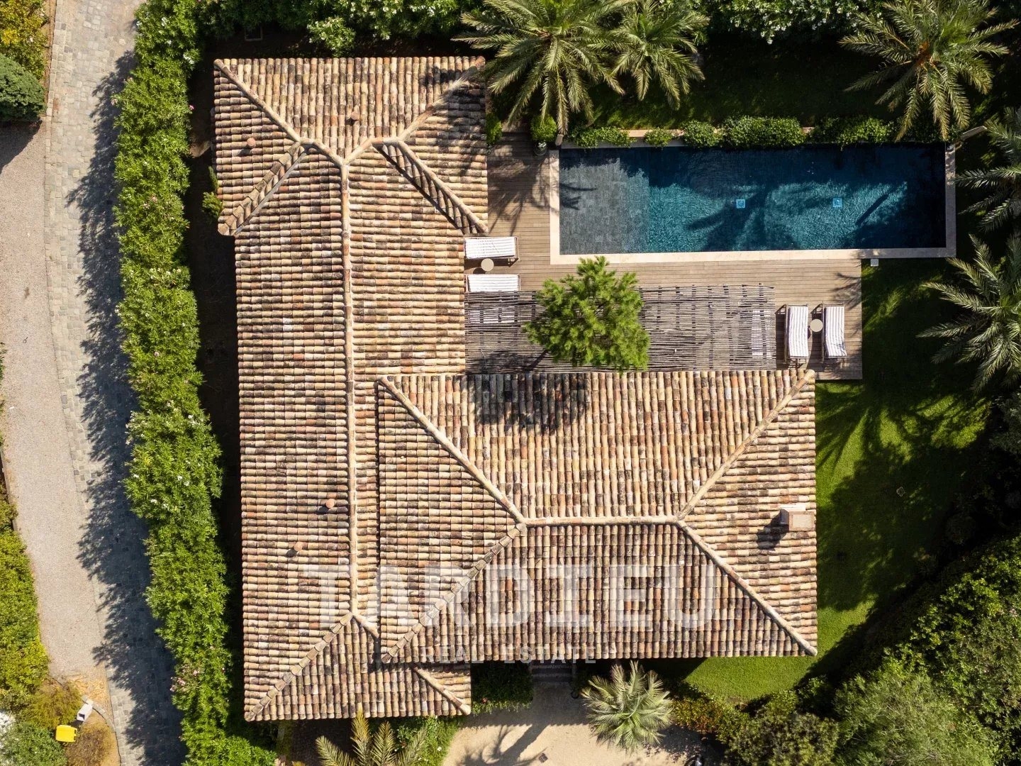 Maison à vendre - 5 pièces - 180m2 - Saint-Tropez (83990)