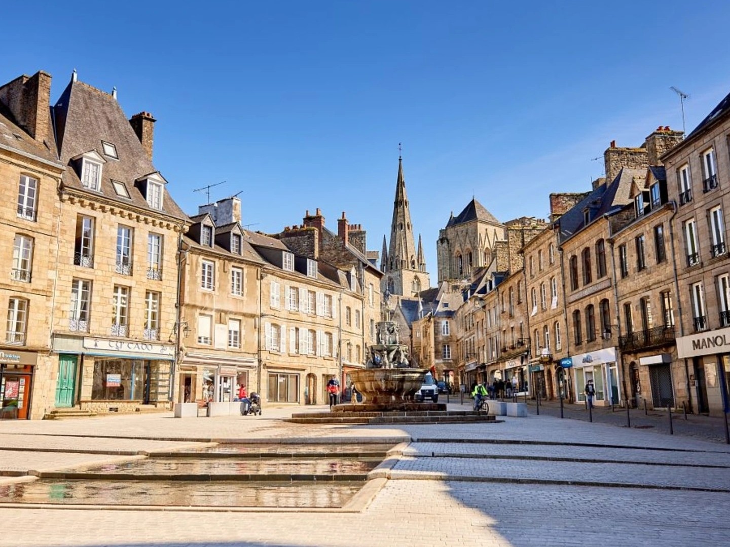 Magasin à vendre - 3 pièces - 80m2 - Guingamp (22200)