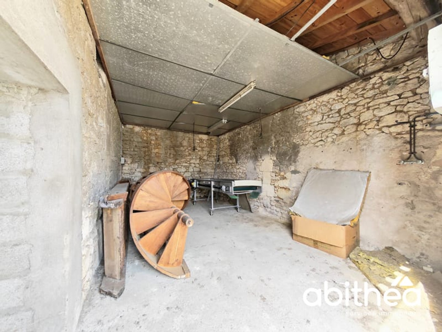 Locaux à vendre - 3 pièces - 74m2 - Vérac (33240)