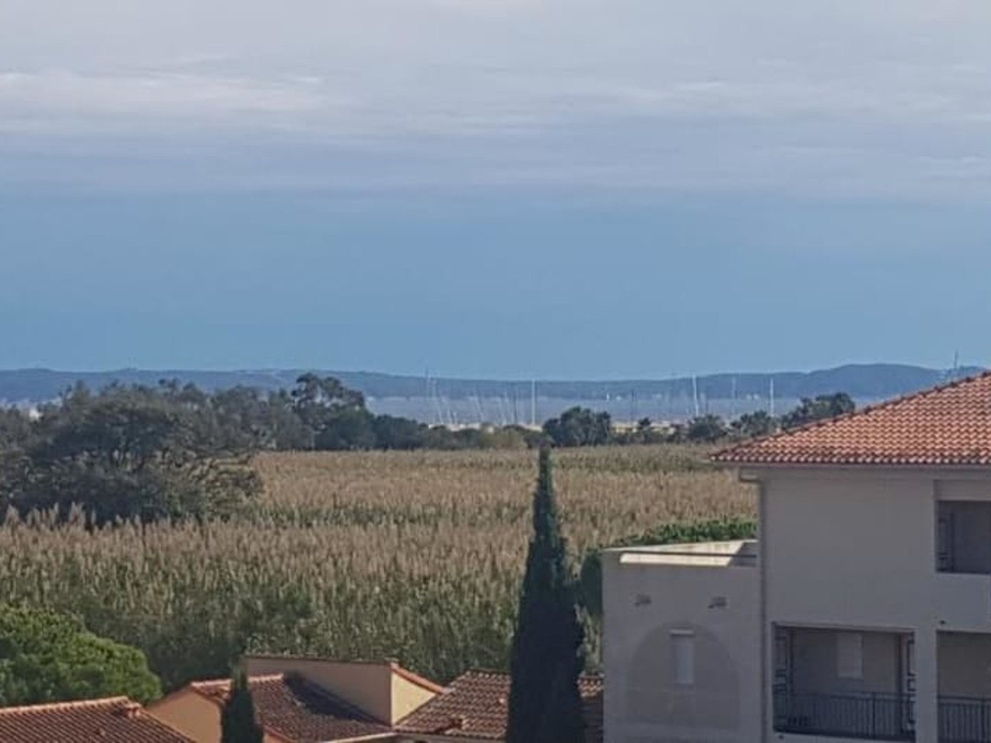 LE LAVANDOU - T4 - 3 chambres - Vue sur mer - grande terrasse - Parking privatif