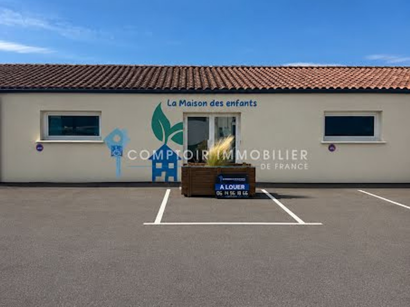 Magasin à vendre - 180m2 - Nîmes (30000)